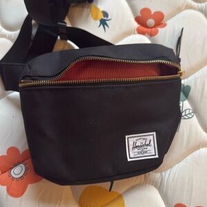 Herschel fanny pack